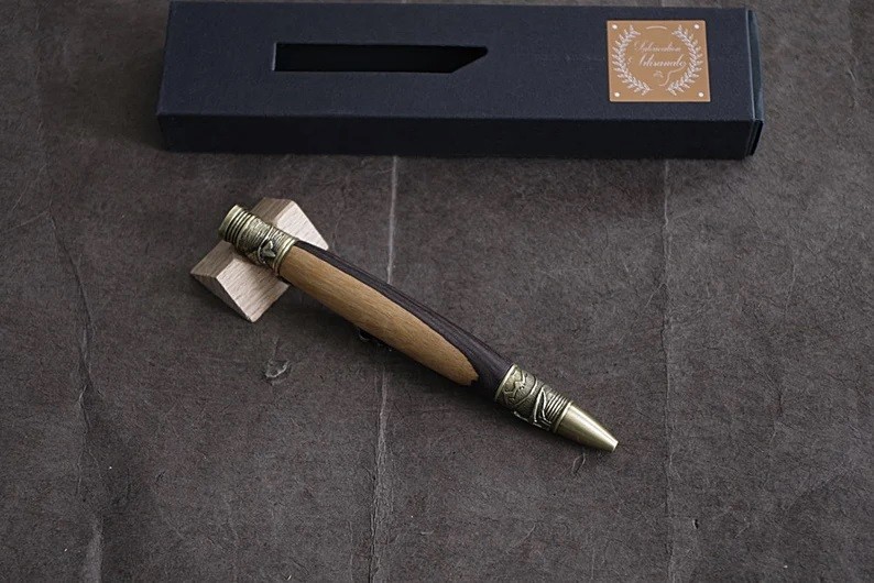 Stylo pêcheur en bois de Violette